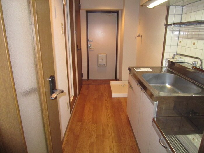 物件内観写真14　(廊下)