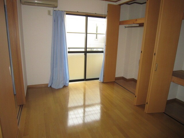 物件内観写真6　(居室)