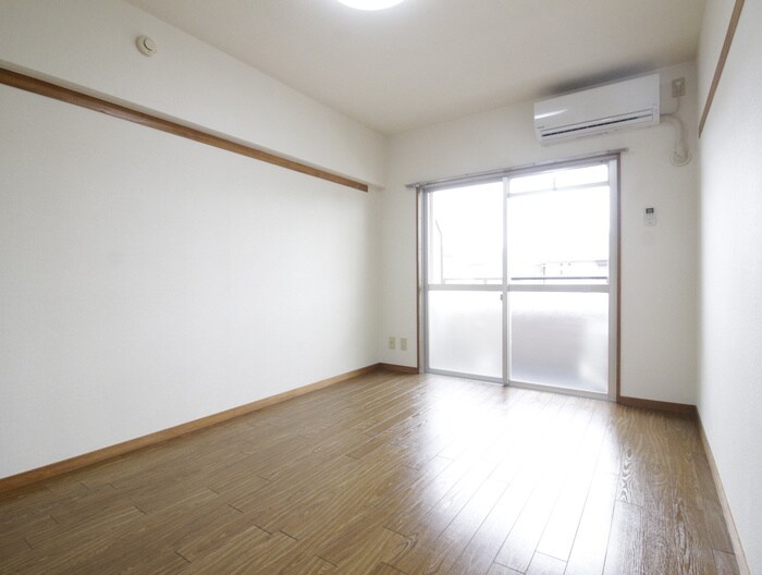 物件内観写真13　(居室)