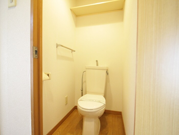 物件内観写真14　(トイレ)