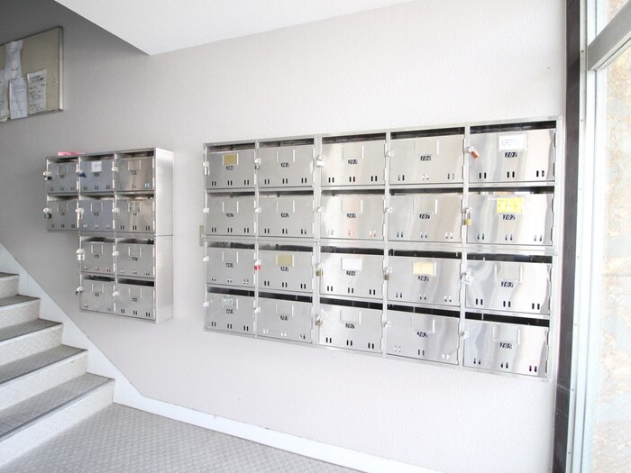 物件外観写真6　(建物設備)