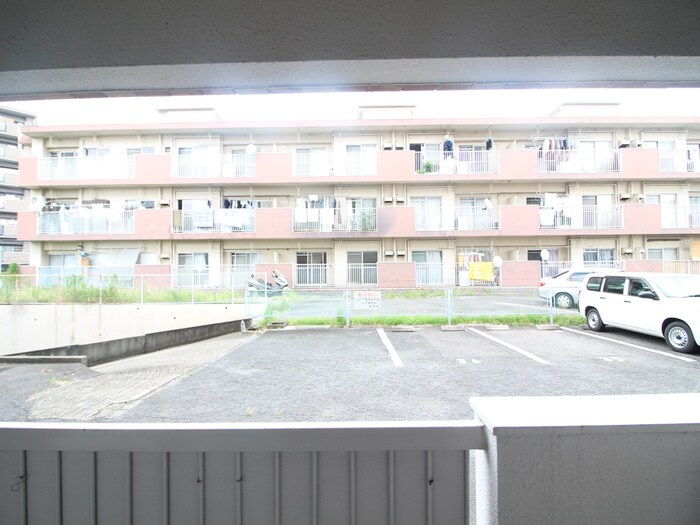 物件内観写真21　(室内からの展望)