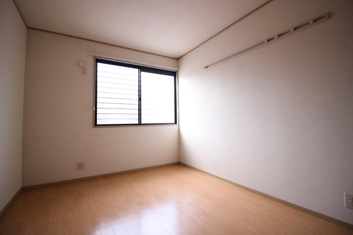 物件内観写真18　(居室)