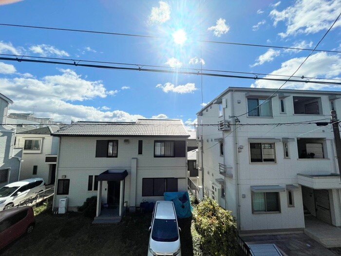 物件内観写真15　(室内からの展望)