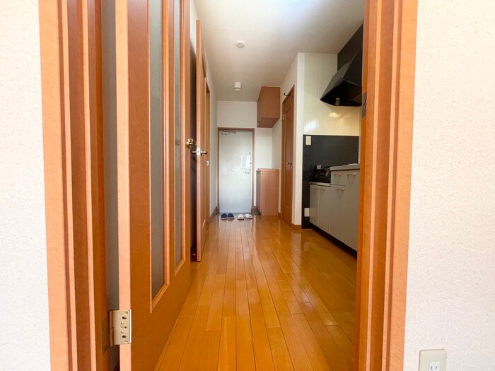 物件内観写真18　(廊下)