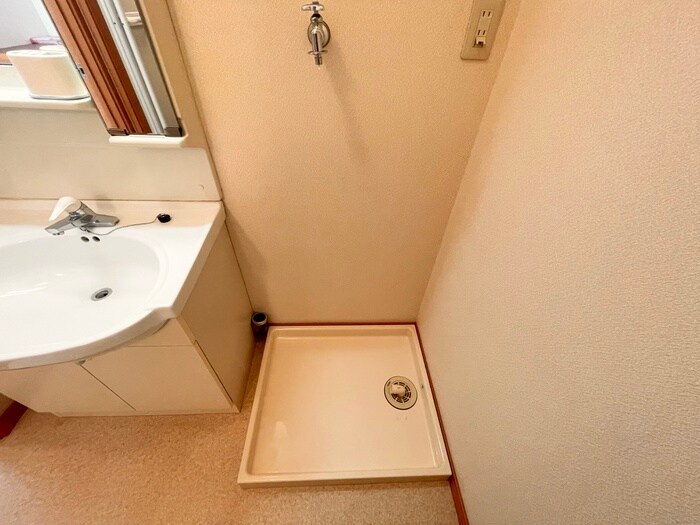 物件内観写真19　(洗濯機置場)