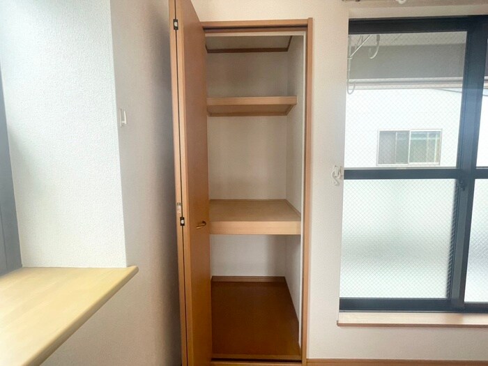 物件内観写真9　(洗面)