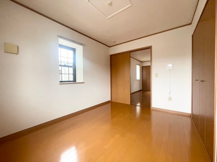 物件内観写真11　(居室)