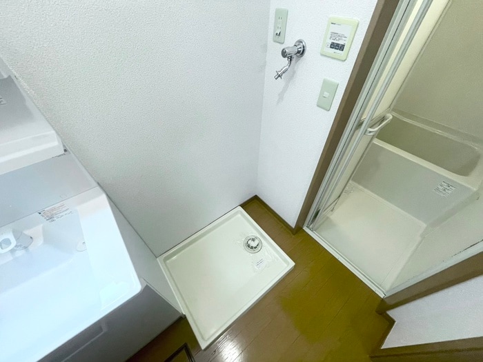 物件内観写真17　(洗濯機置場)