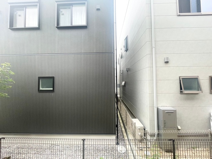 物件内観写真18　(室内からの展望)