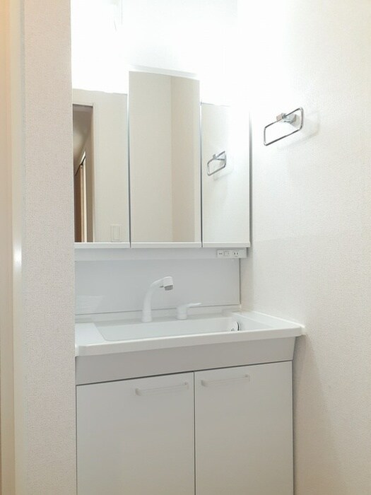 物件内観写真7　(洗面)