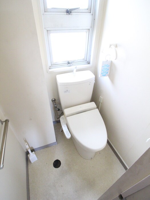 物件内観写真15　(トイレ)