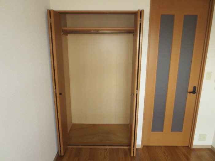 物件内観写真10　(収納)