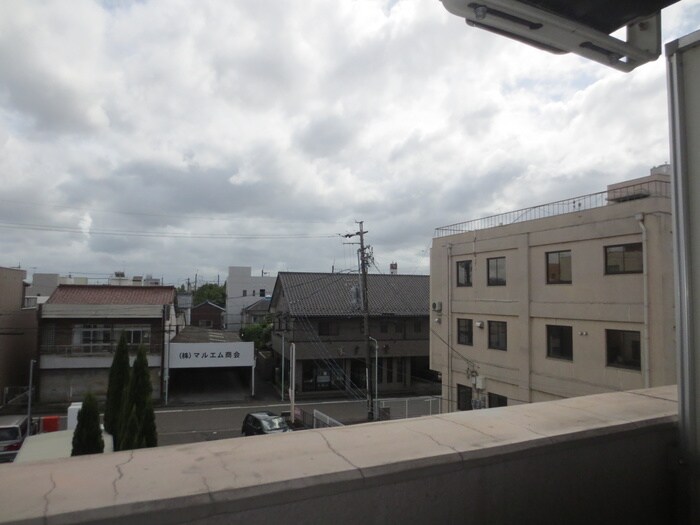 物件内観写真21　(室内からの展望)