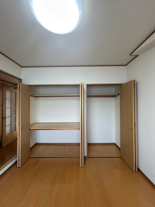 物件内観写真11　(収納)