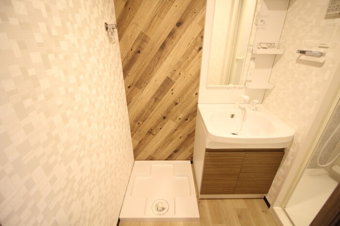 物件内観写真12　(洗濯機置場)