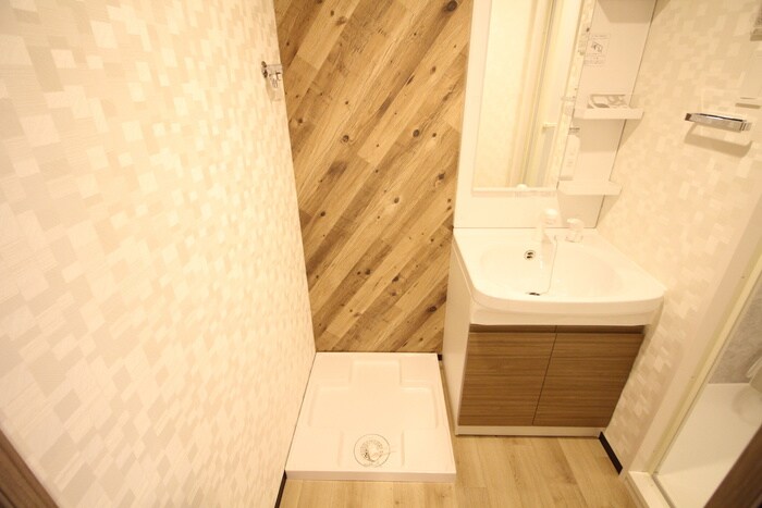 物件内観写真12　(洗濯機置場)