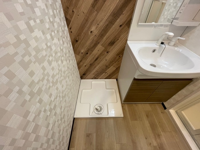 物件内観写真14　(洗濯機置場)