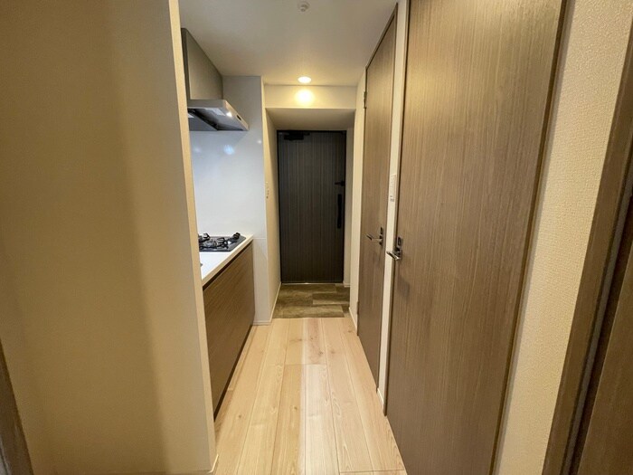 物件内観写真16　(廊下)