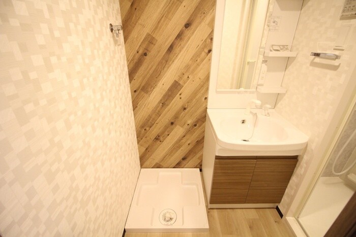 物件内観写真16　(洗濯機置場)