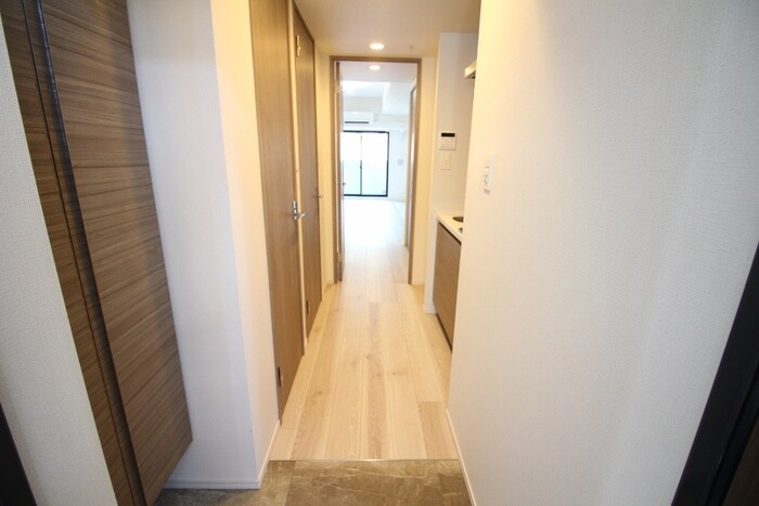 物件内観写真18　(廊下)