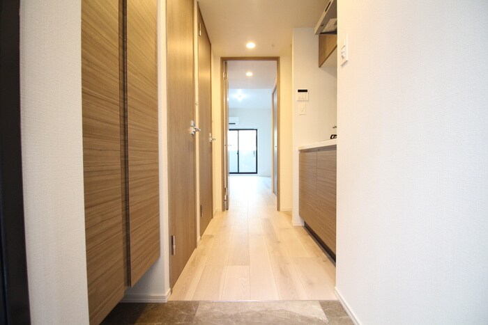 物件内観写真18　(廊下)