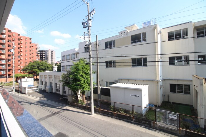 物件内観写真22　(室内からの展望)