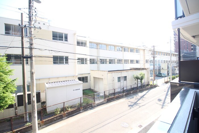 物件内観写真22　(室内からの展望)