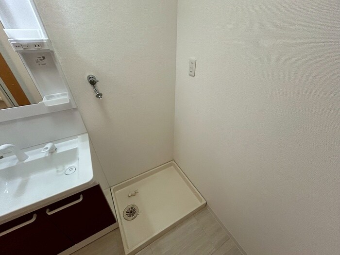 物件内観写真17　(洗濯機置場)