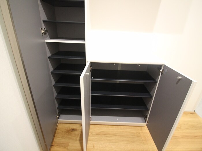 物件内観写真14　(靴箱)