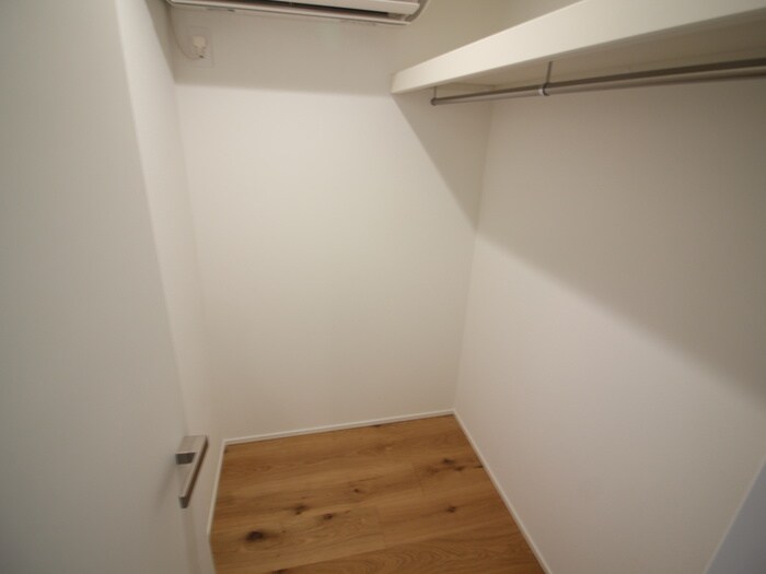 物件内観写真15　(収納)