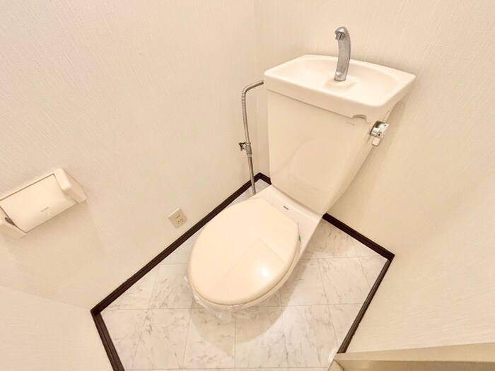 物件内観写真11　(トイレ)