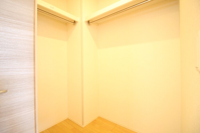 物件内観写真10　(収納)