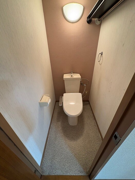 物件内観写真10　(トイレ)