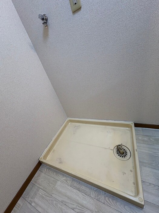 物件内観写真20　(洗濯機置場)