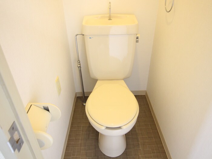 物件内観写真12　(トイレ)