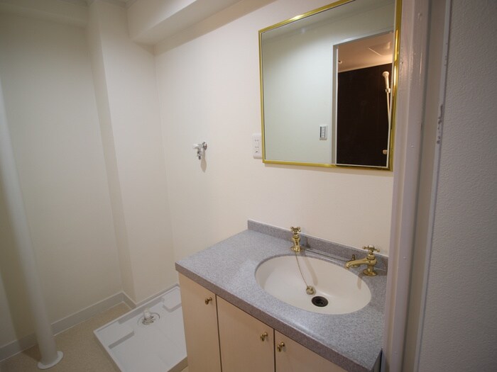 物件内観写真11　(洗面)
