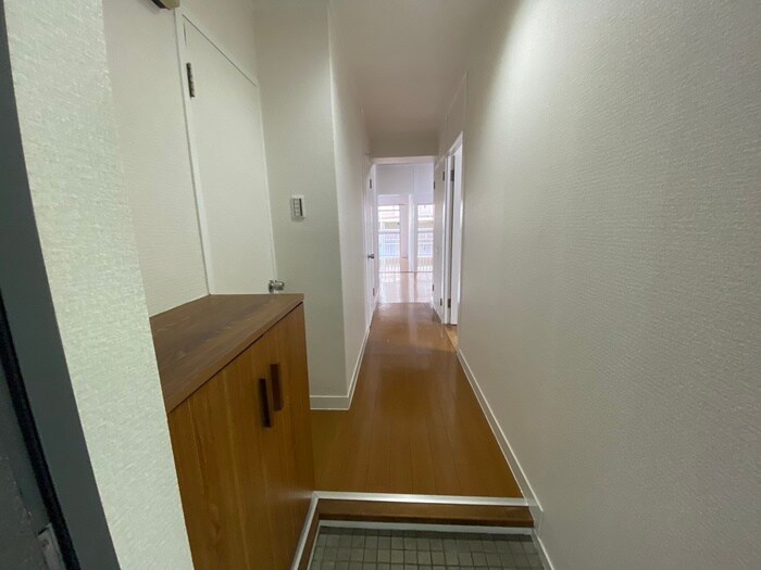 物件内観写真17　(廊下)