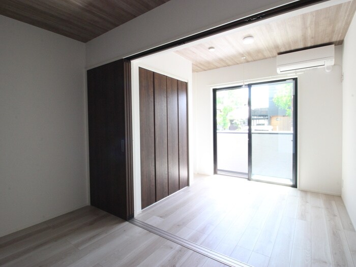 物件内観写真8　(居室)