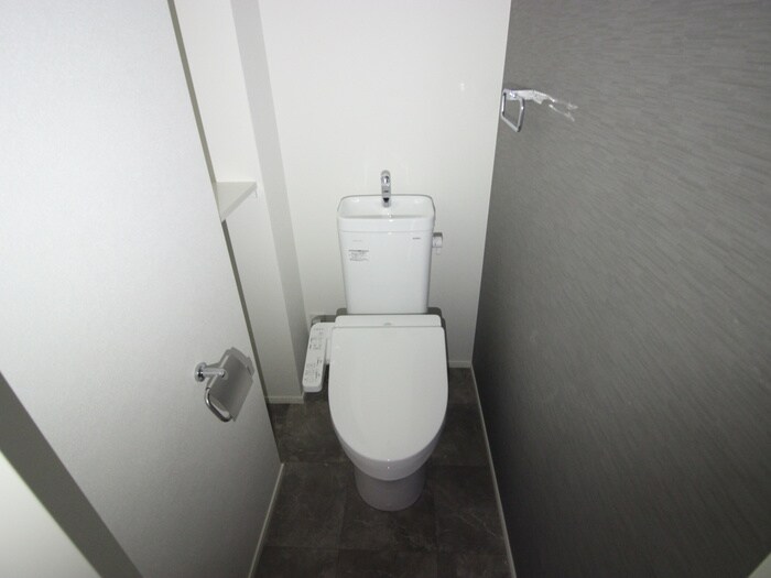 物件内観写真13　(トイレ)