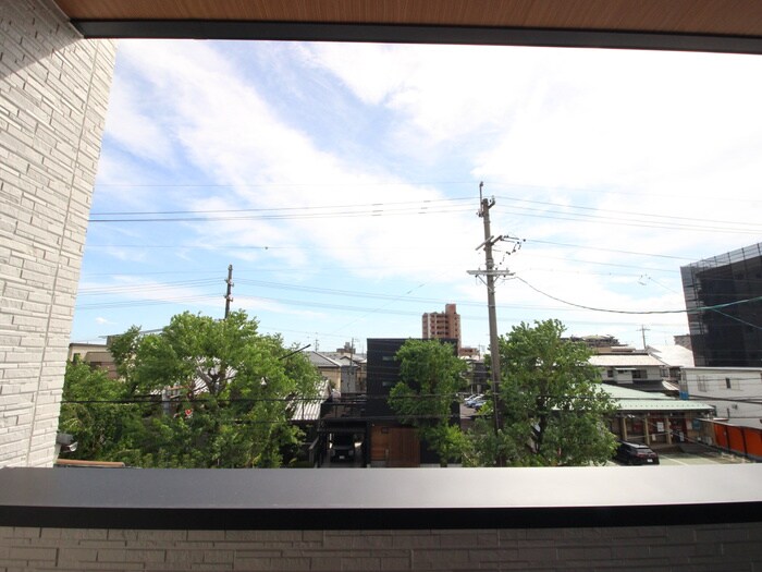 物件内観写真16　(室内からの展望)