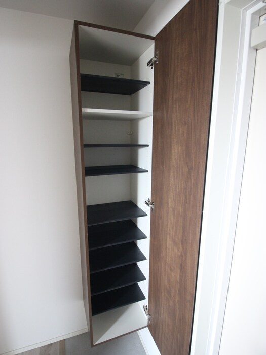 物件内観写真18　(靴箱)