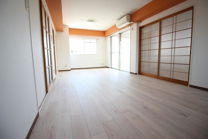 物件内観写真7　(居室)