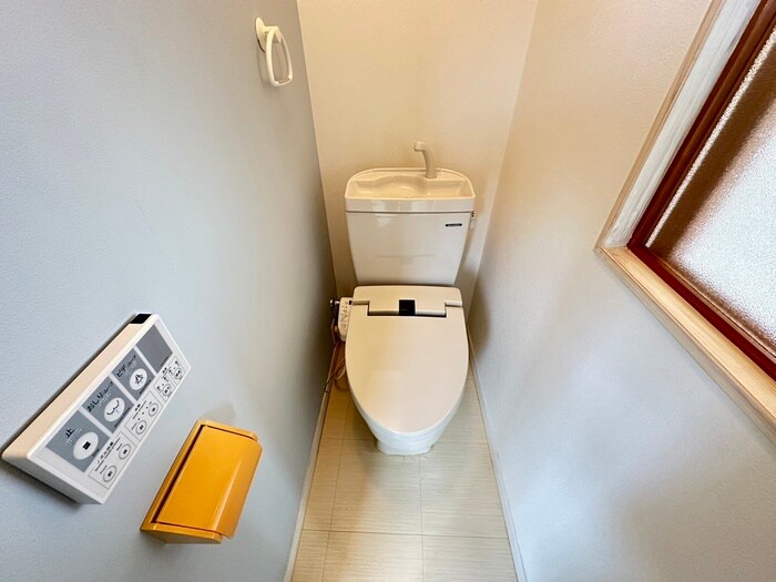 物件内観写真12　(トイレ)