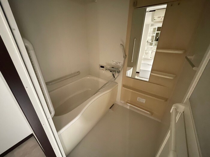 物件内観写真10　(バス／シャワールーム等)