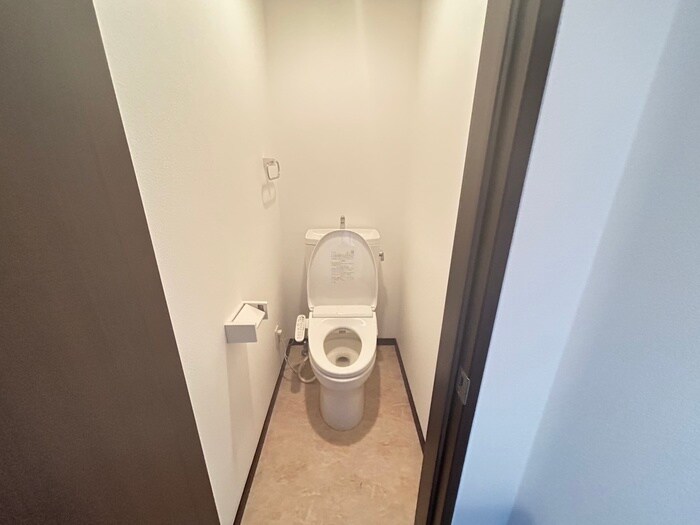物件内観写真11　(トイレ)