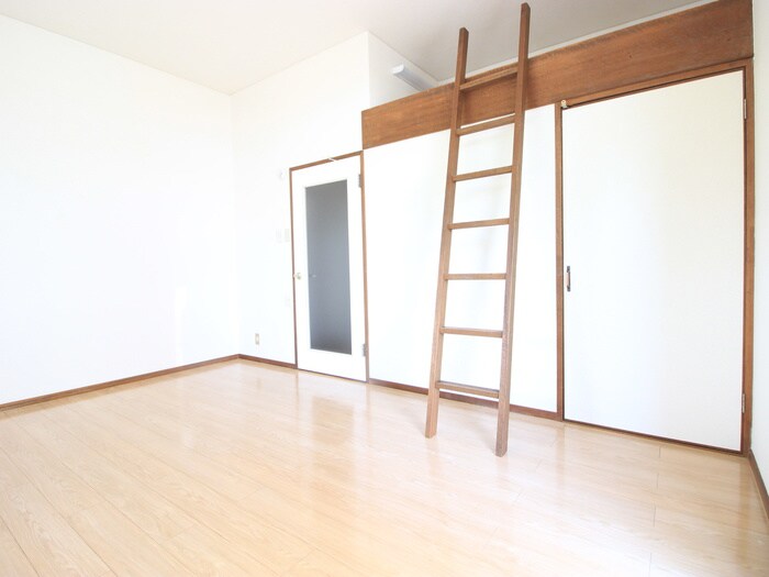 物件内観写真8　(居室)