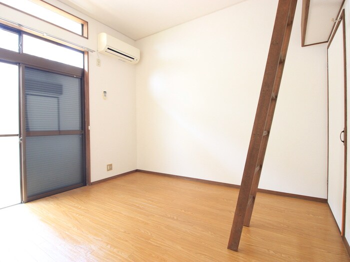 物件内観写真9　(居室)