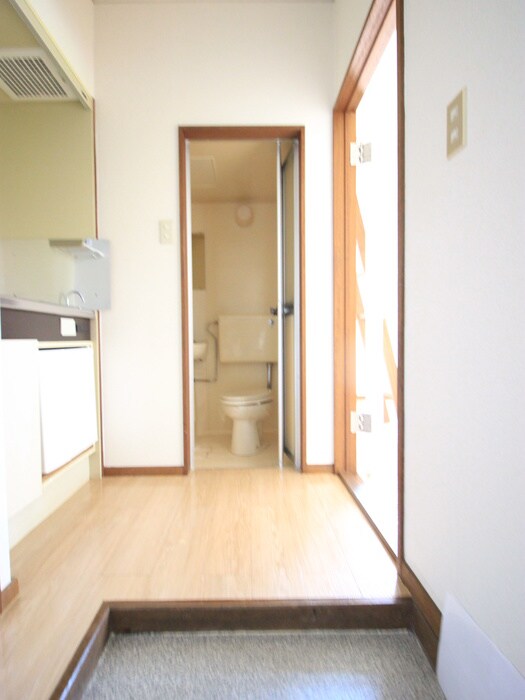 物件内観写真16　(廊下)