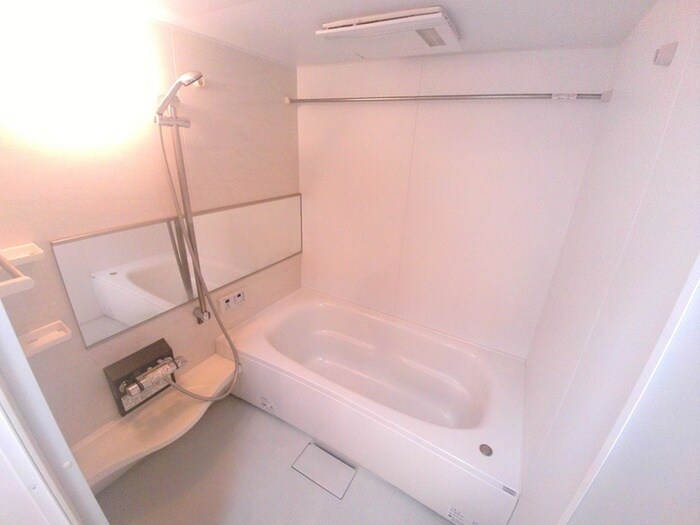 物件内観写真4　(居室)